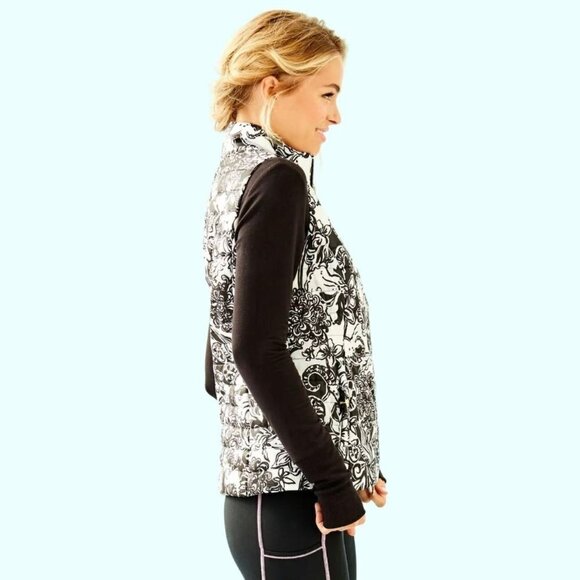 Lilly Pulitzer puffer zip up vest - Picture 2 of 10